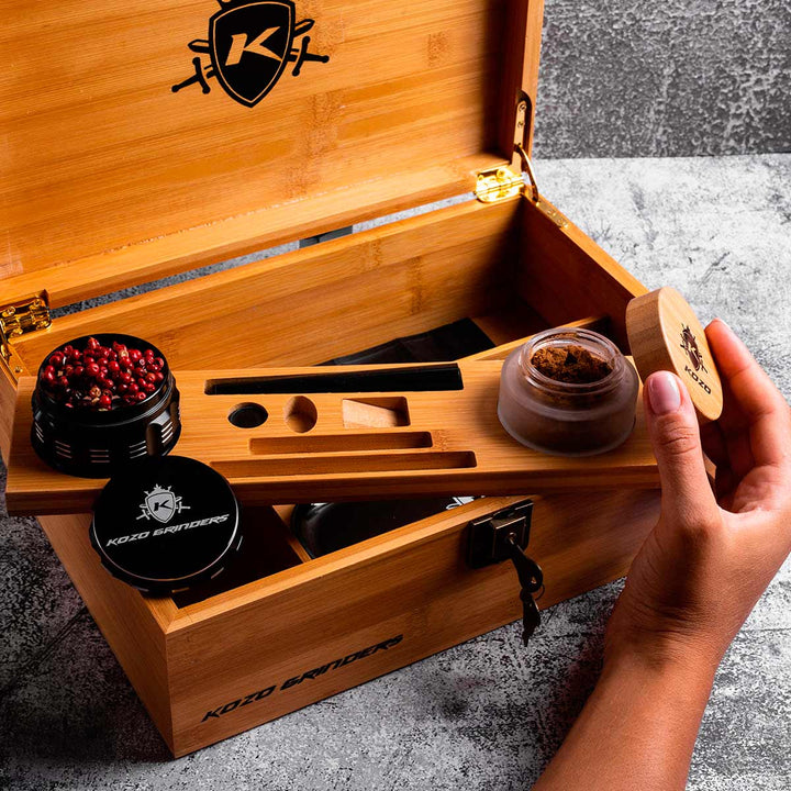 KOZO XL Hinges Stash Box